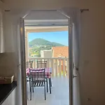 Apartment Violeta 1 With Private Terrace
