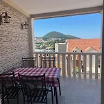 Apartment Violeta 1 With Private Terrace